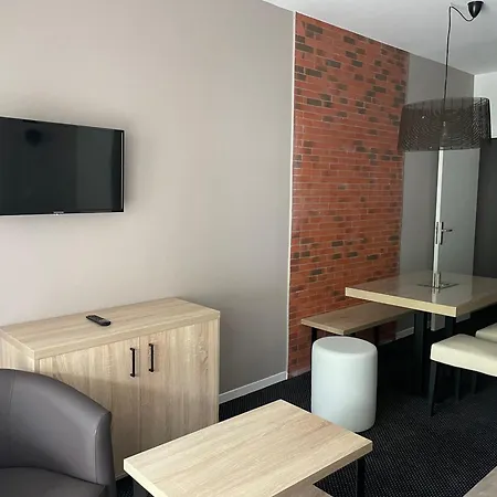 A Avec Piscine Et Animaux Acceptes, 4 Pers - Fr-1-860-52