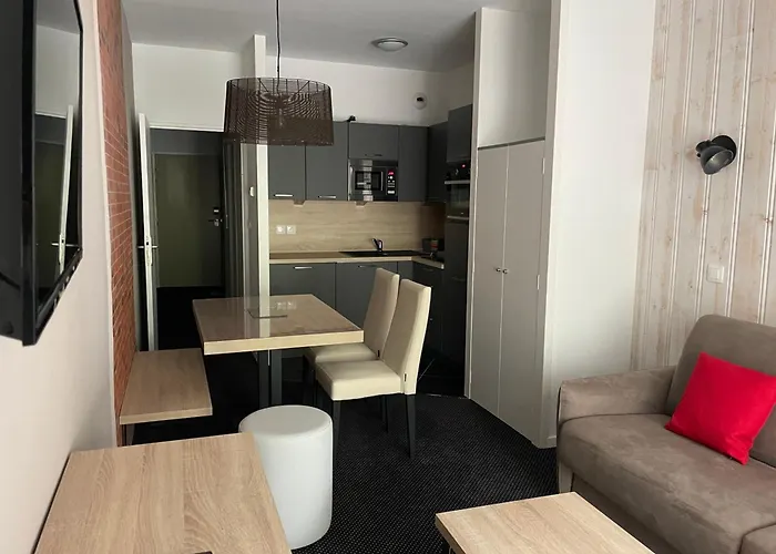 A Gourette Avec Piscine Et Animaux Acceptes, 4 Pers - Fr-1-860-52 *